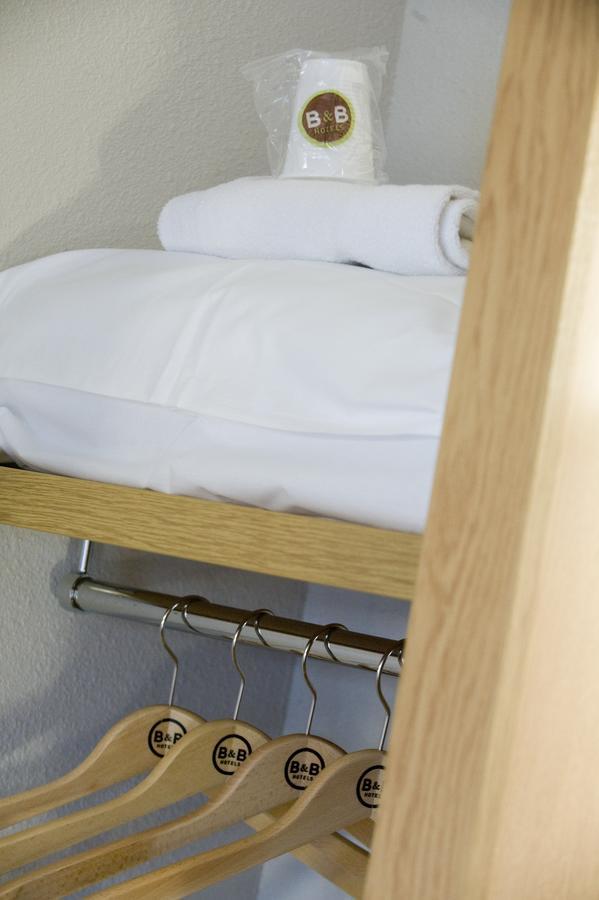 B&B Hotel Chartres Le Coudray ภายนอก รูปภาพ